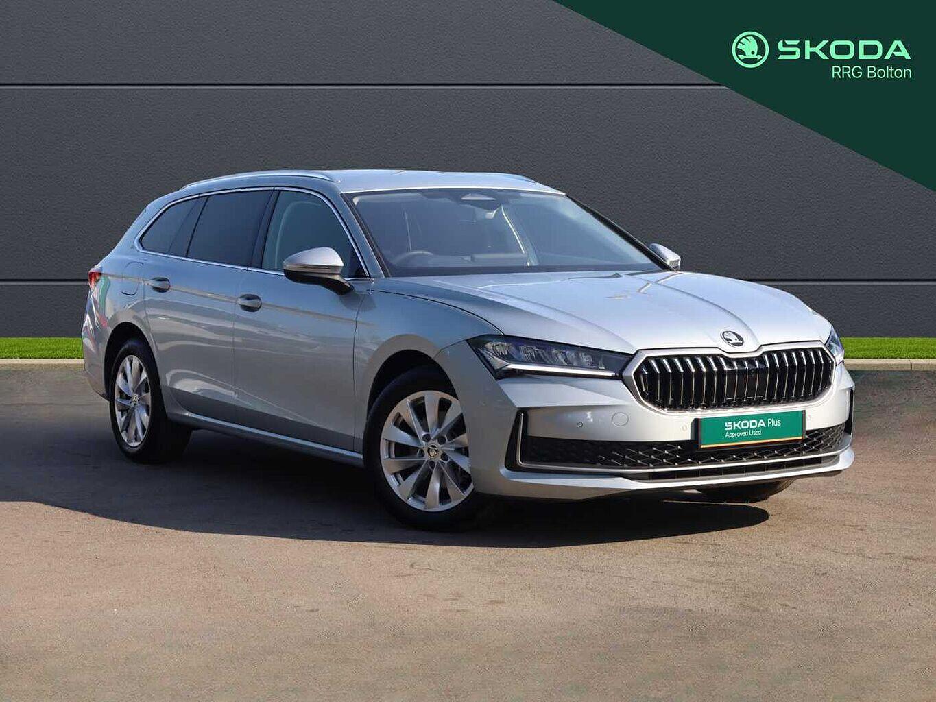 Main listing image - Skoda Superb Estate