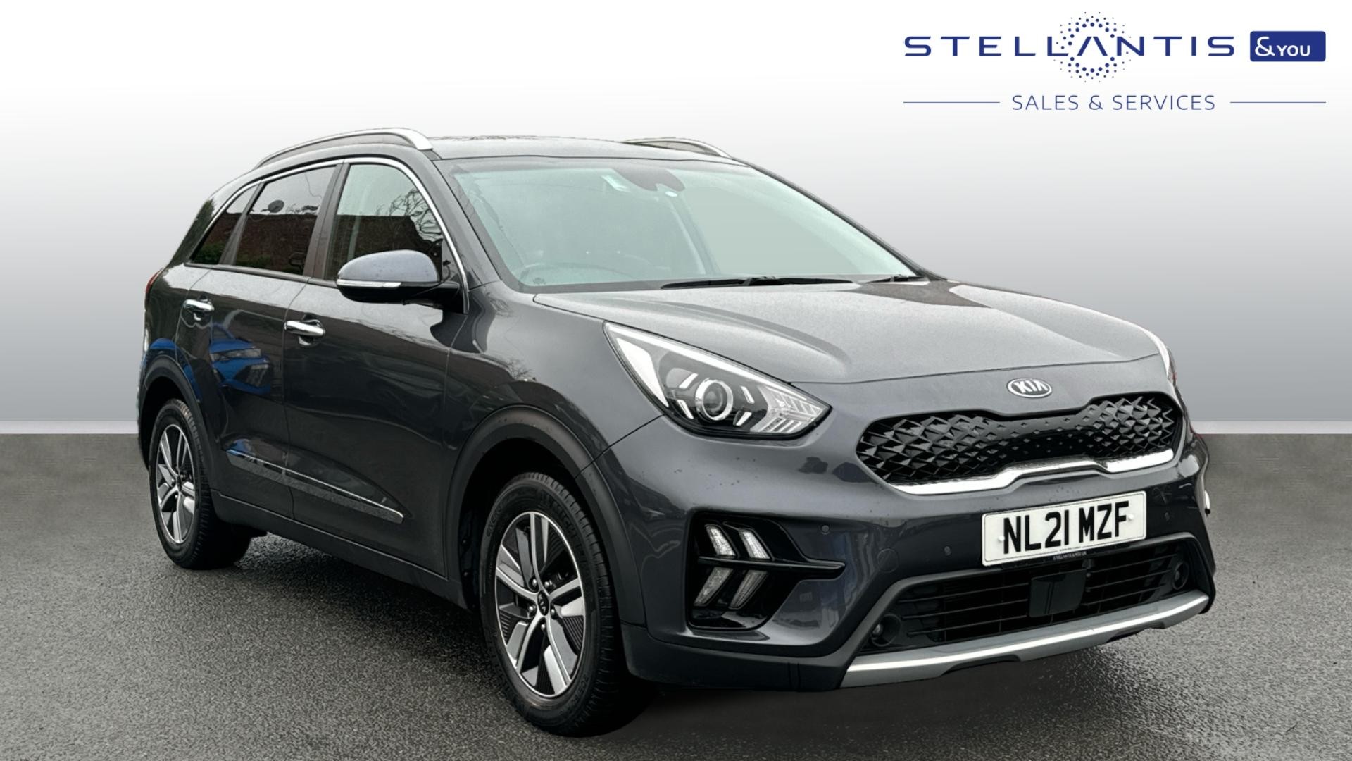 Main listing image - Kia Niro