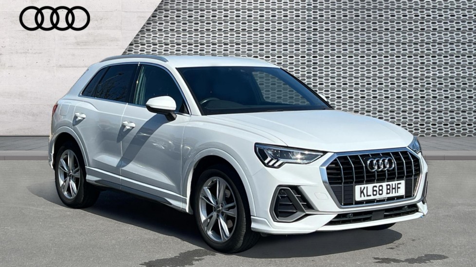 Main listing image - Audi Q3