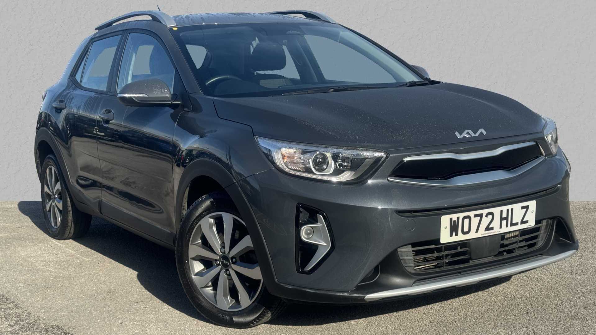 Main listing image - Kia Stonic