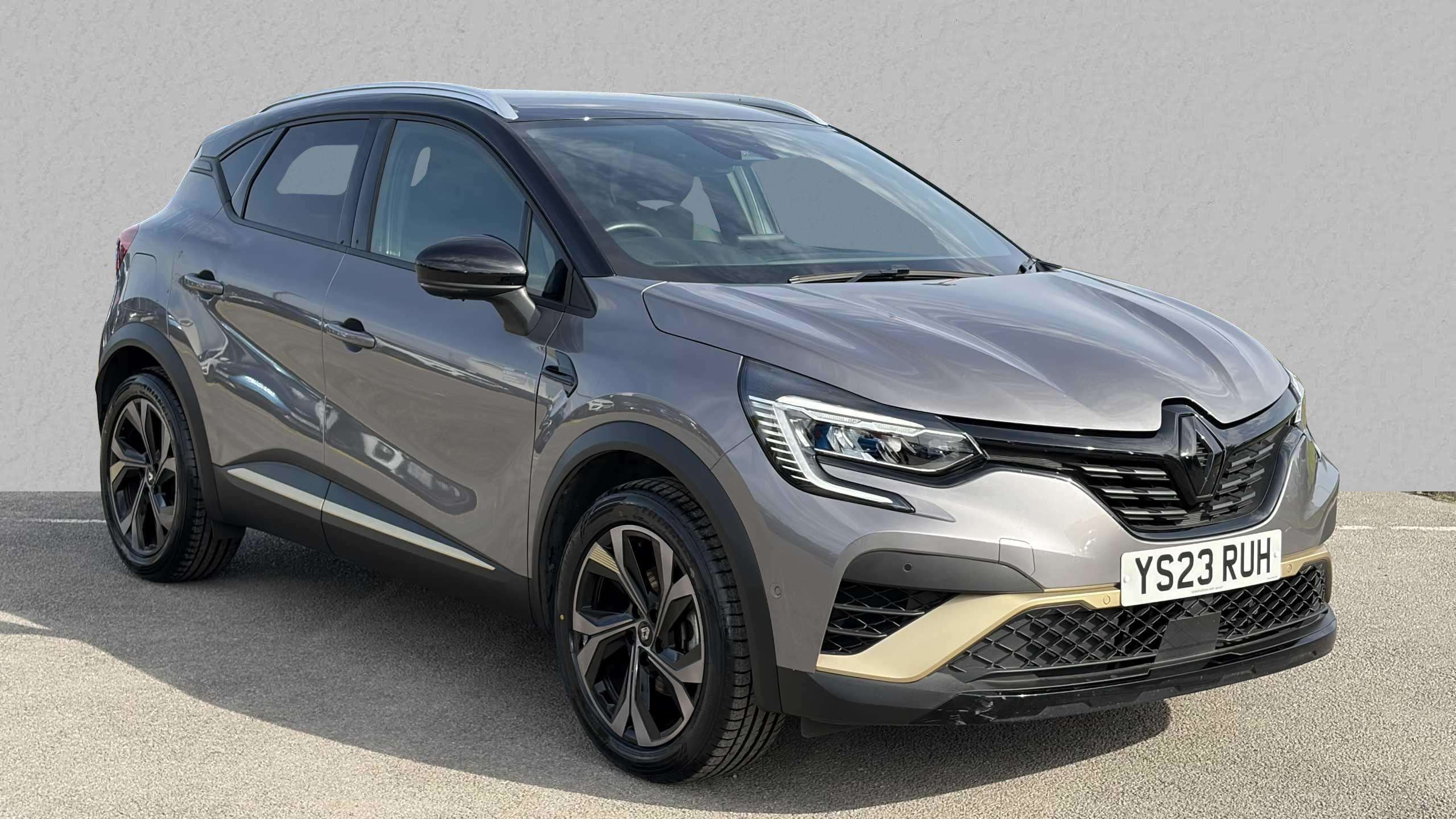 Main listing image - Renault Captur