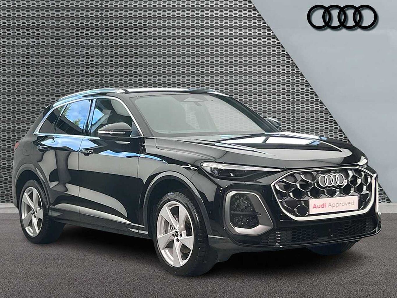 Main listing image - Audi Q5