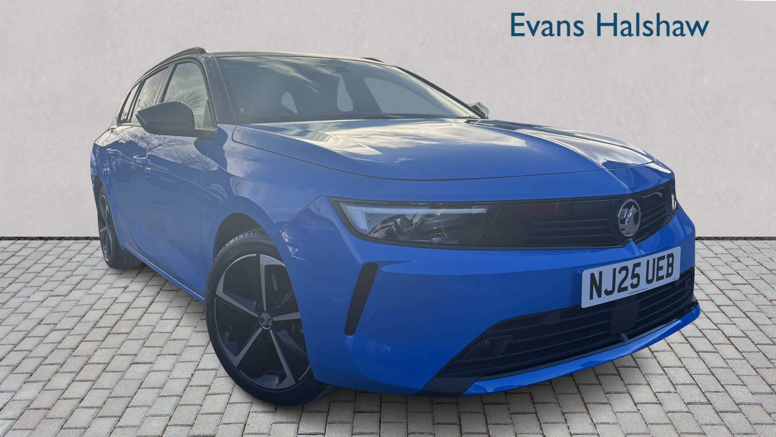 Main listing image - Vauxhall Astra Sports Tourer