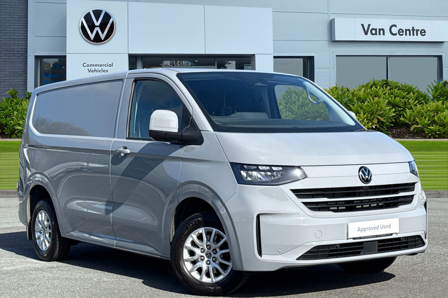 Main listing image - Volkswagen Transporter