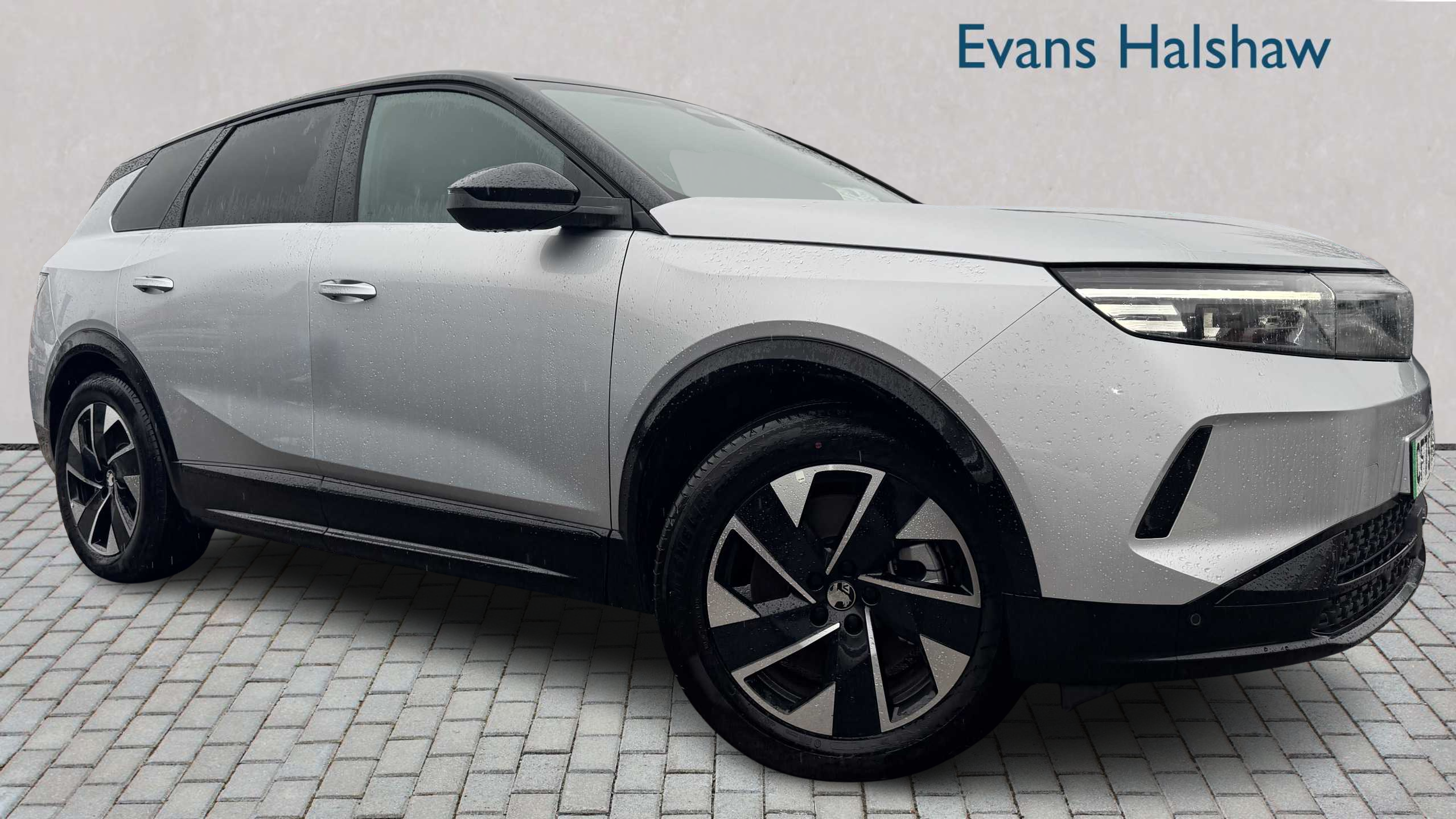 Main listing image - Vauxhall Grandland