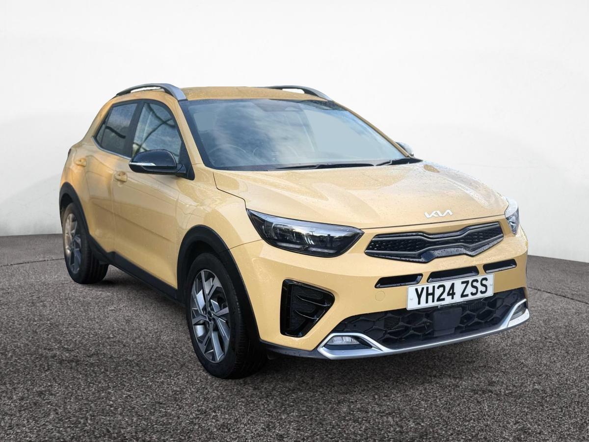 Main listing image - Kia Stonic