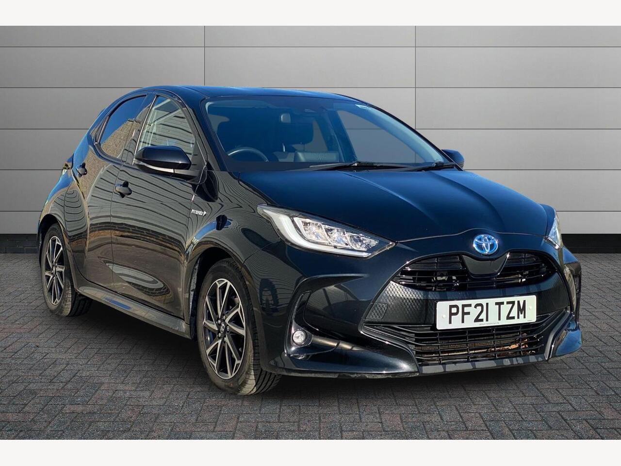 Main listing image - Toyota Yaris