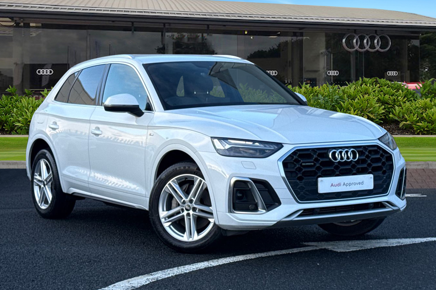 Main listing image - Audi Q5