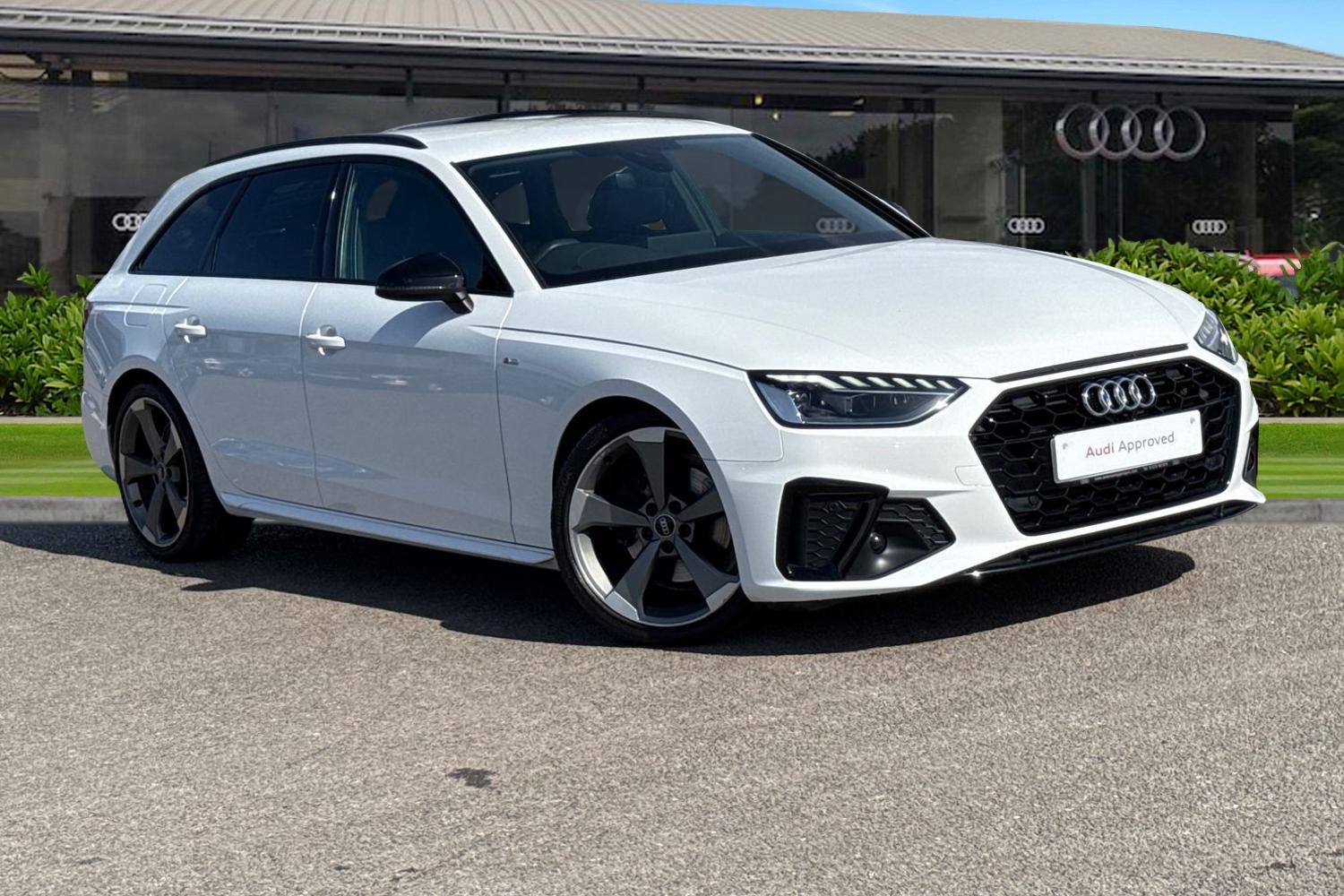 Main listing image - Audi A4 Avant