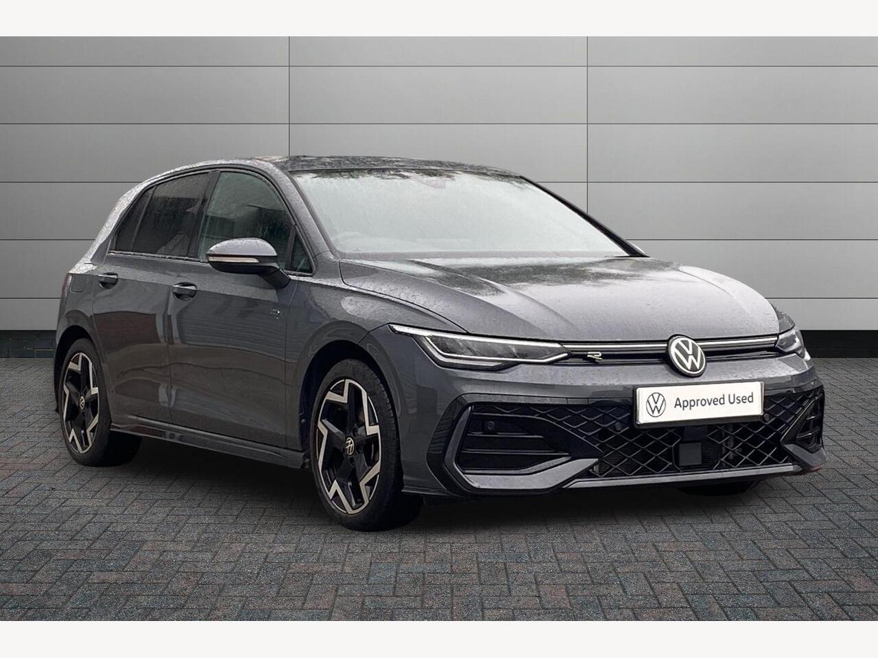 Main listing image - Volkswagen Golf