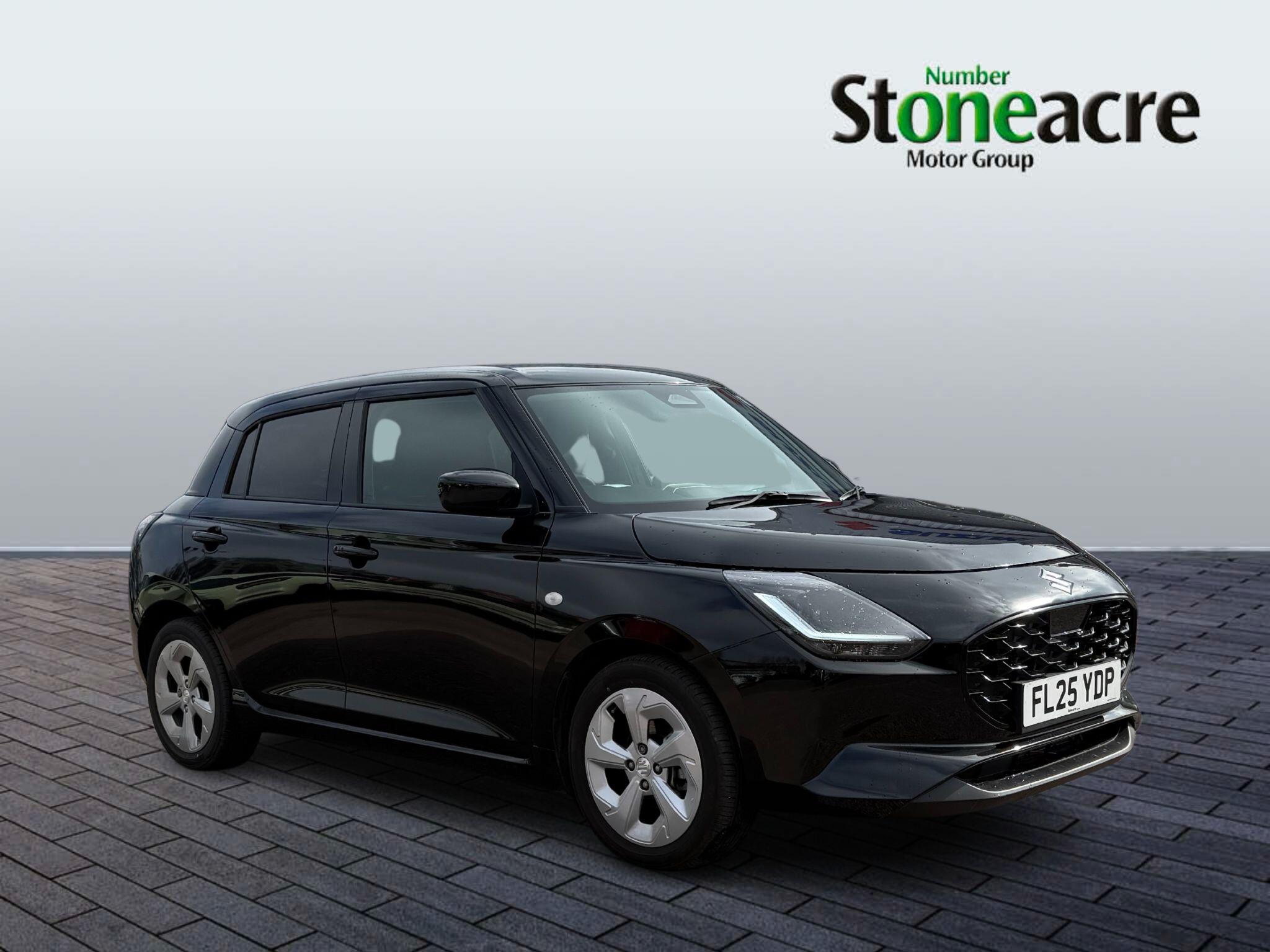 Main listing image - Suzuki Swift