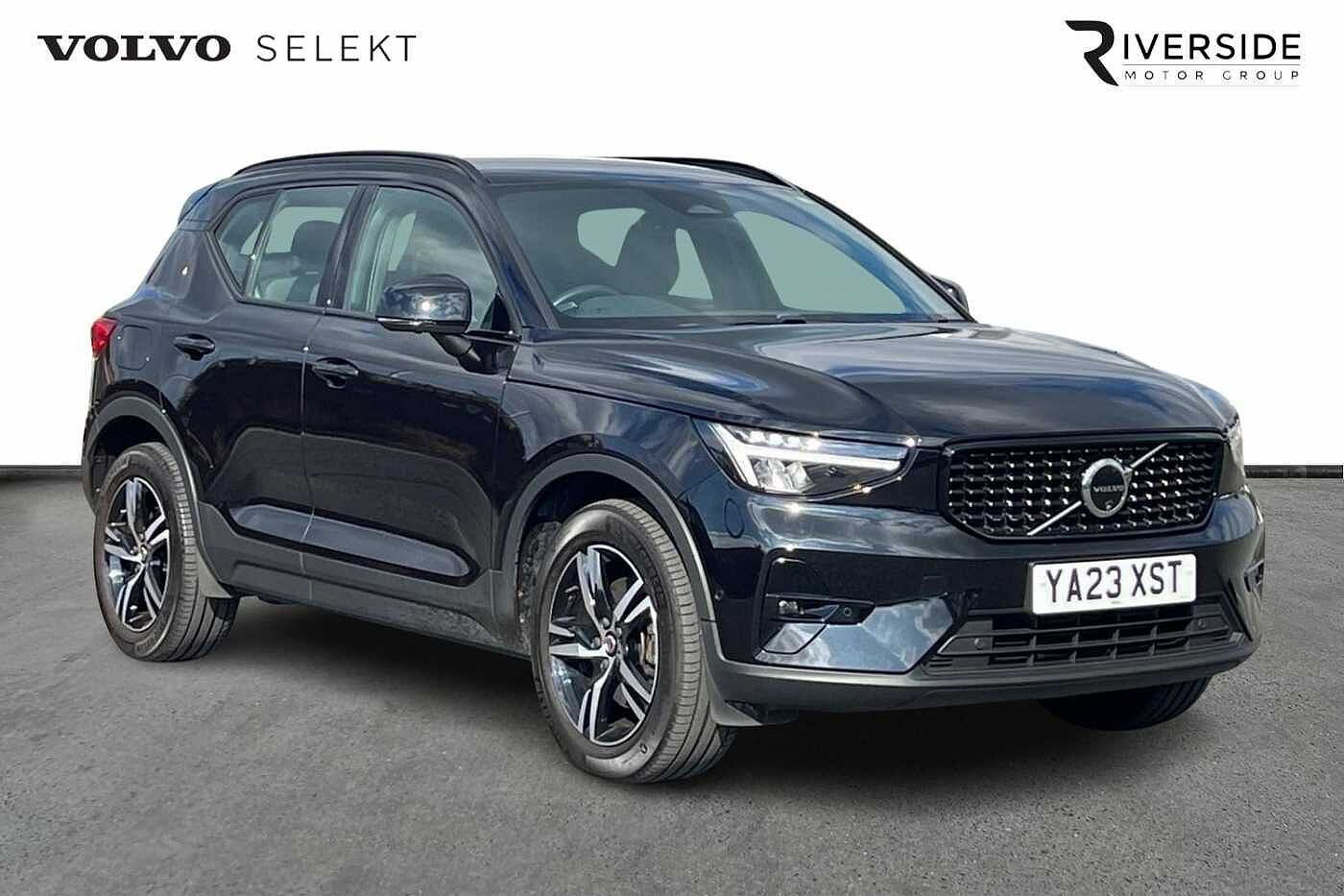 Main listing image - Volvo XC40