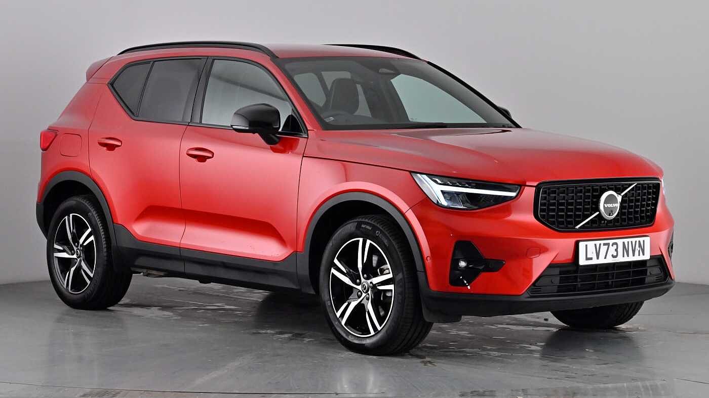 Main listing image - Volvo XC40