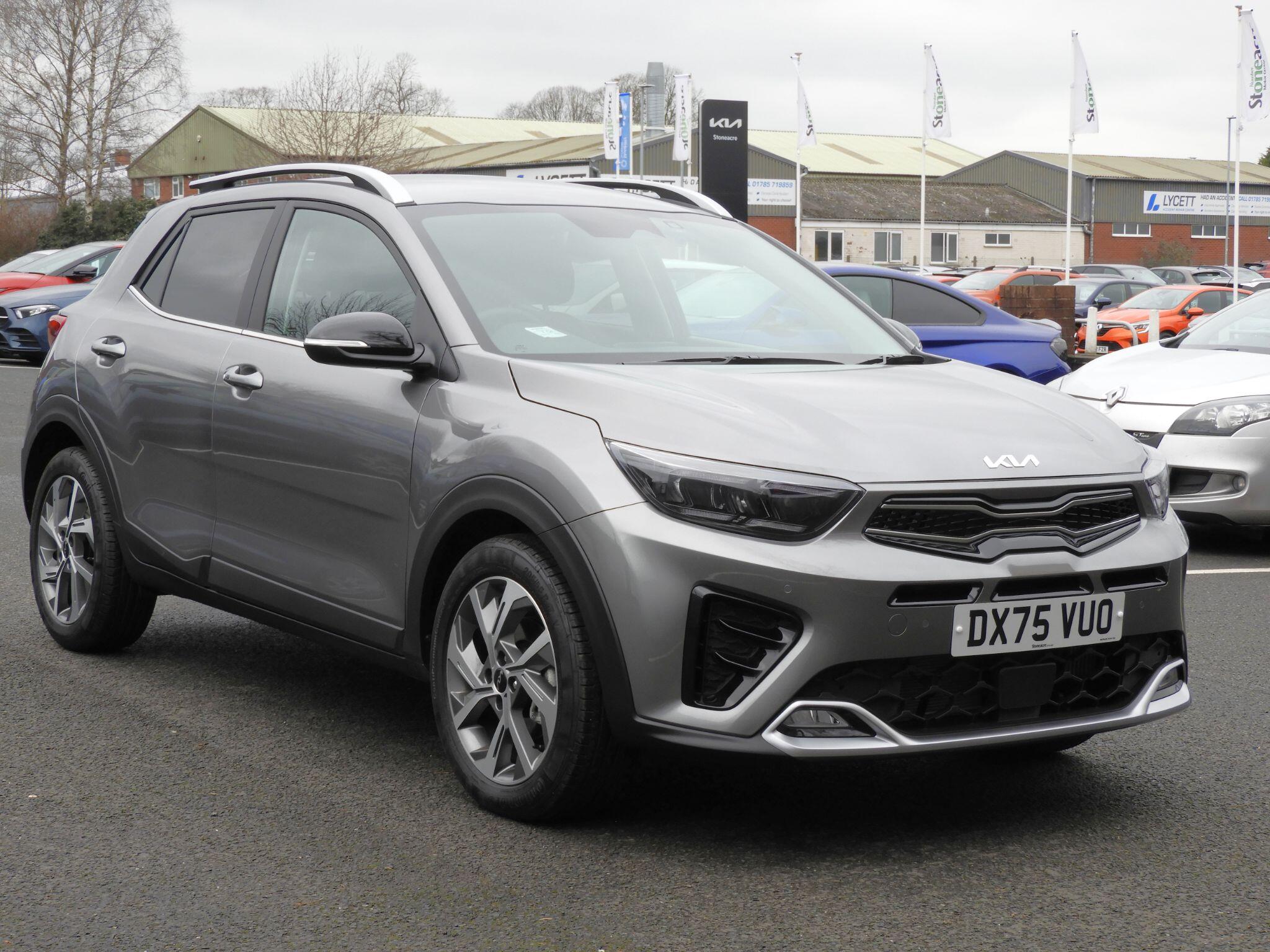 Main listing image - Kia Stonic