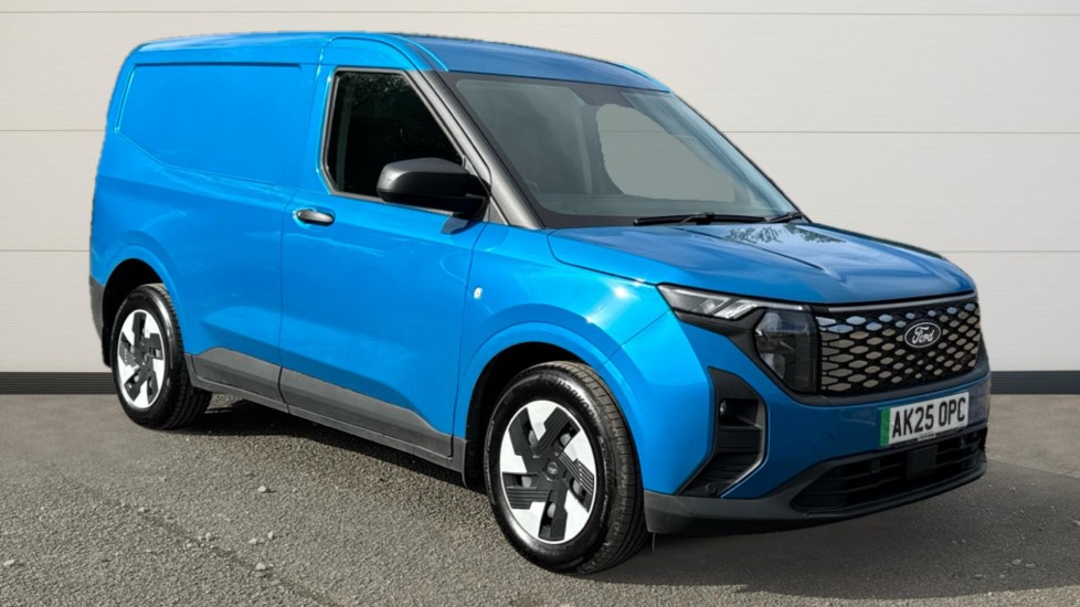 Main listing image - Ford Transit Courier