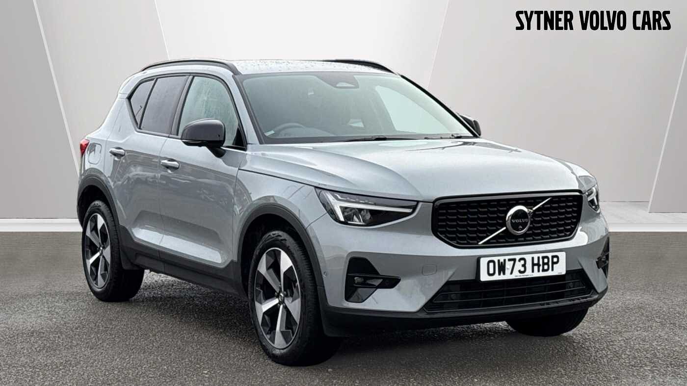 Main listing image - Volvo XC40