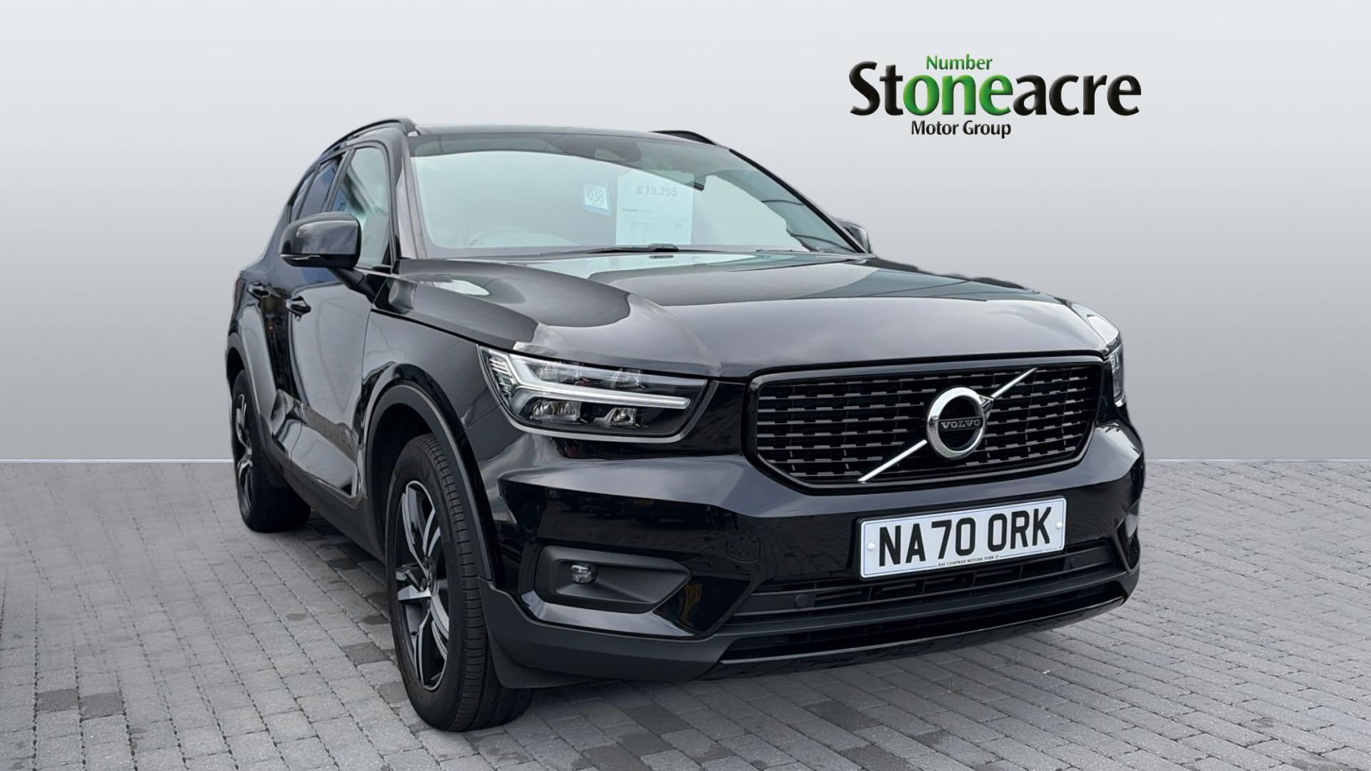 Main listing image - Volvo XC40