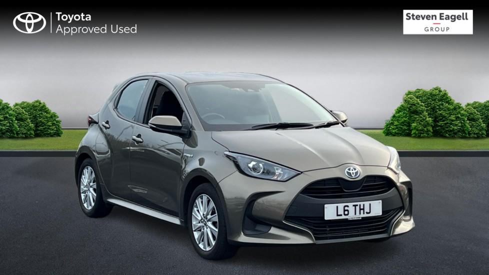 Main listing image - Toyota Yaris