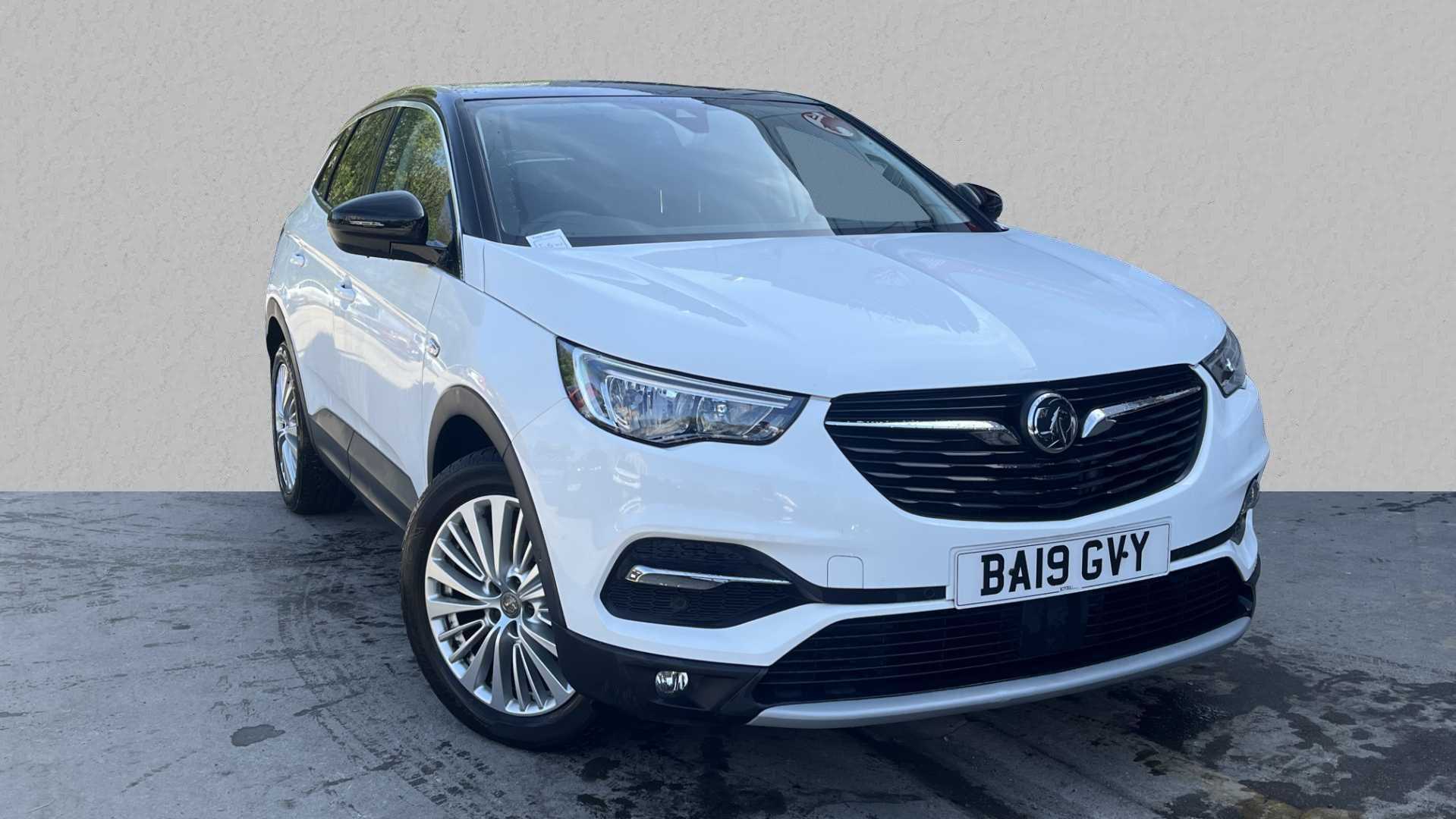 Main listing image - Vauxhall Grandland X