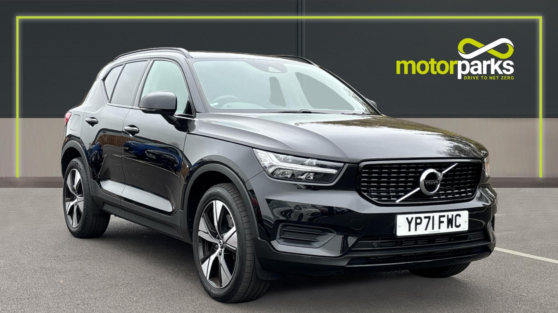 Main listing image - Volvo XC40 Recharge