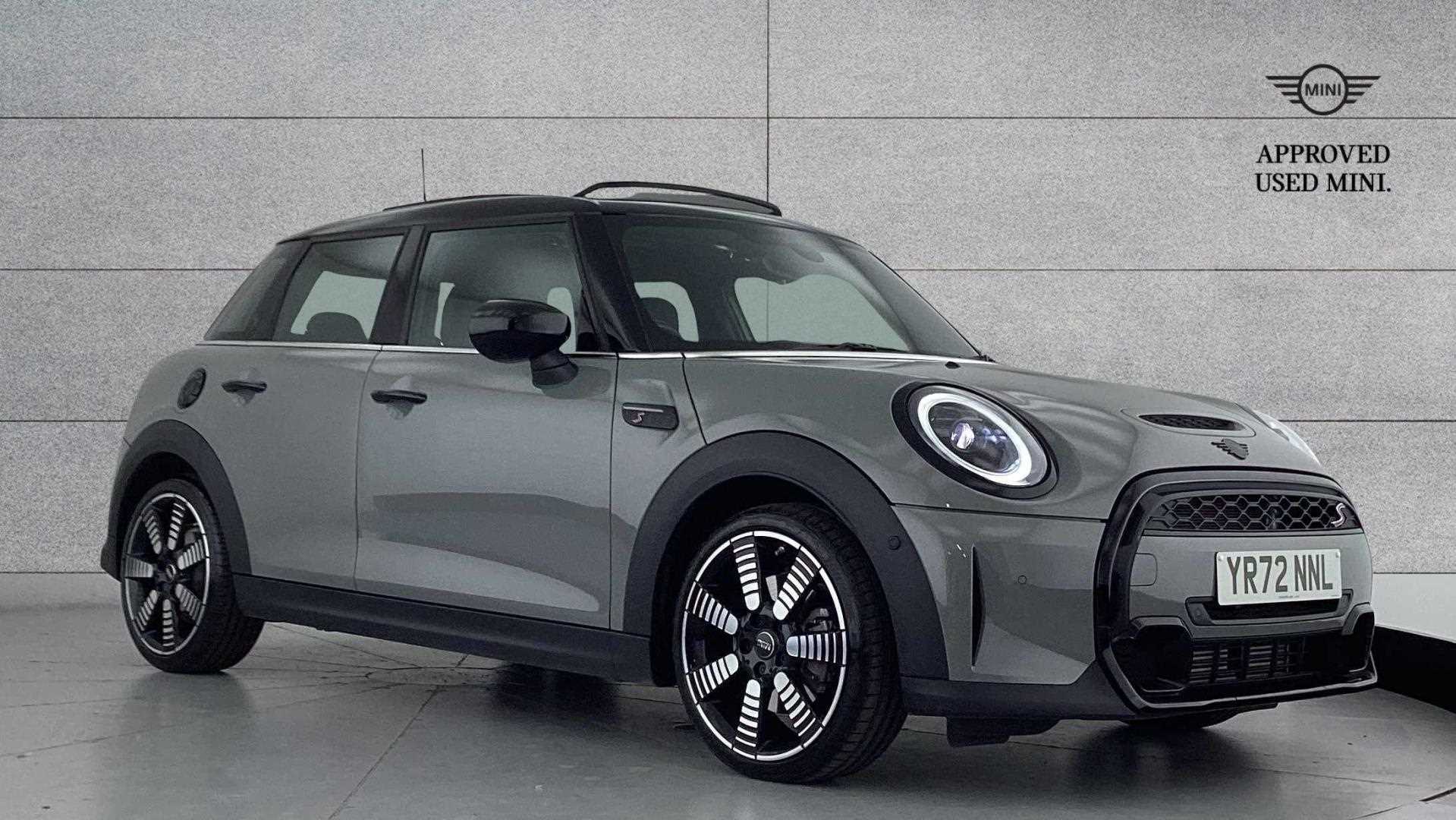 Main listing image - MINI Hatchback 5dr