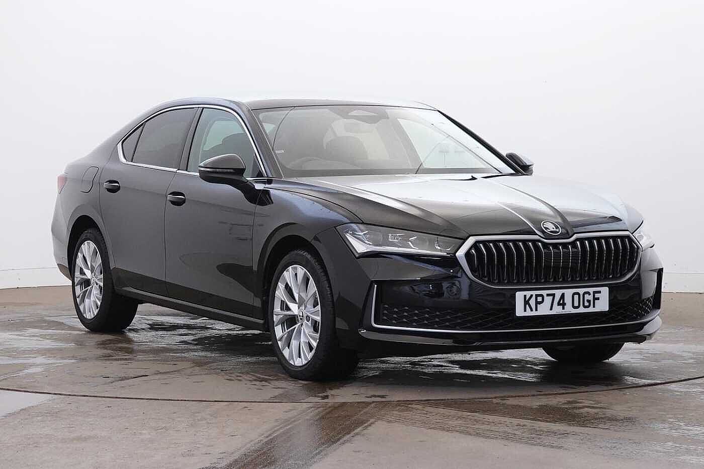 Main listing image - Skoda Superb