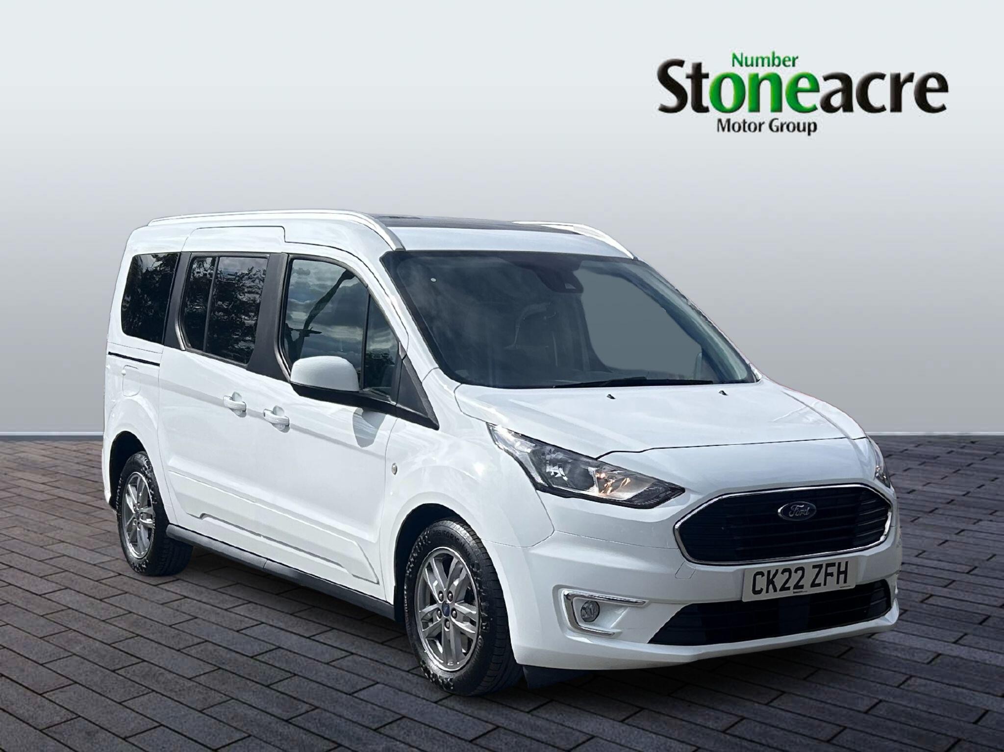 Main listing image - Ford Grand Tourneo Connect