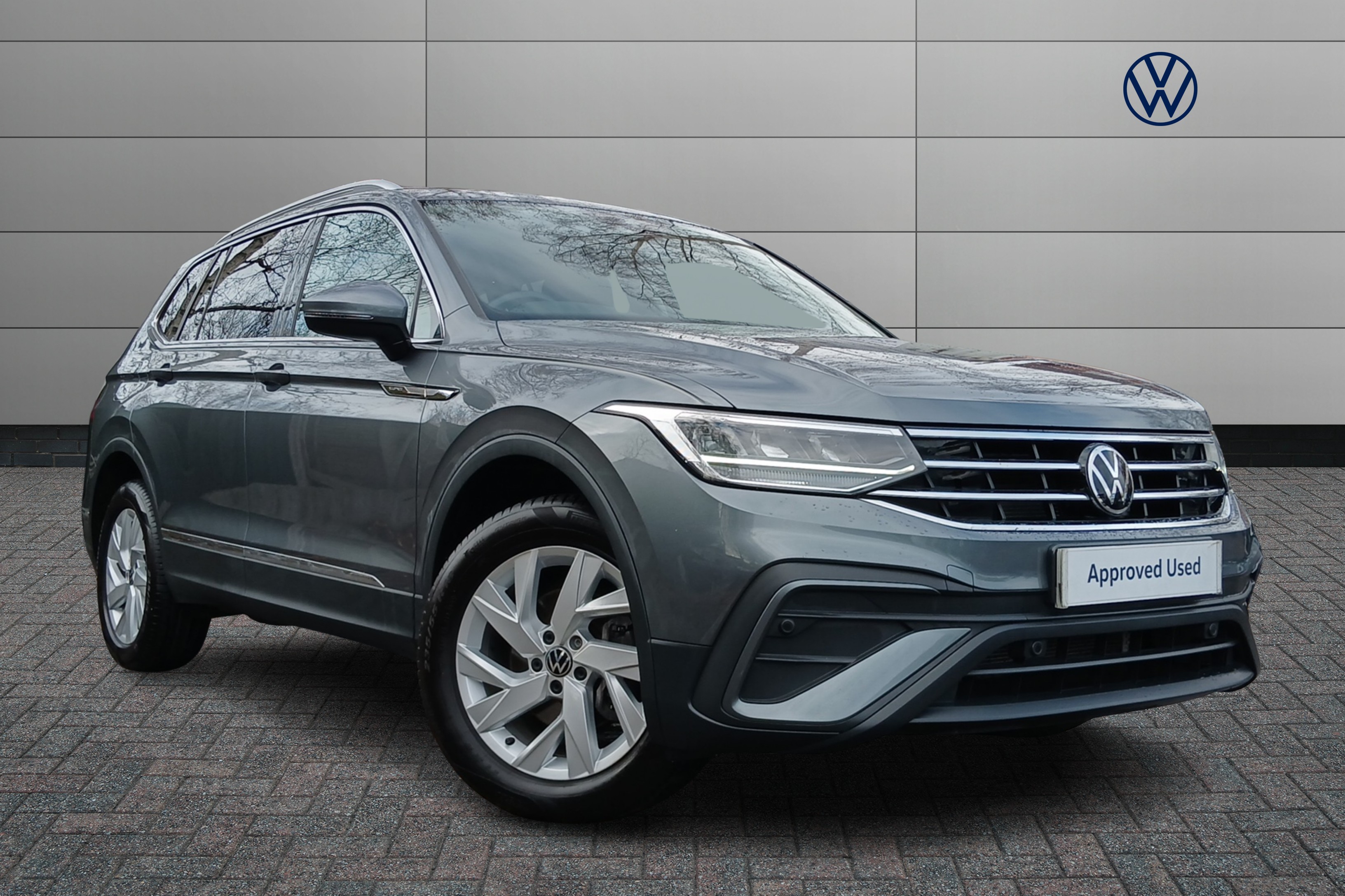 Main listing image - Volkswagen Tiguan Allspace