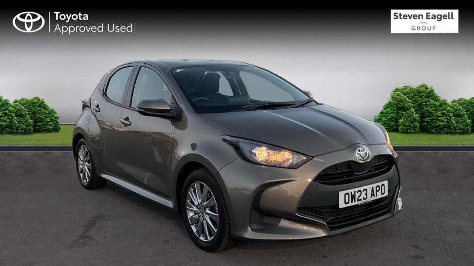 Main listing image - Toyota Yaris