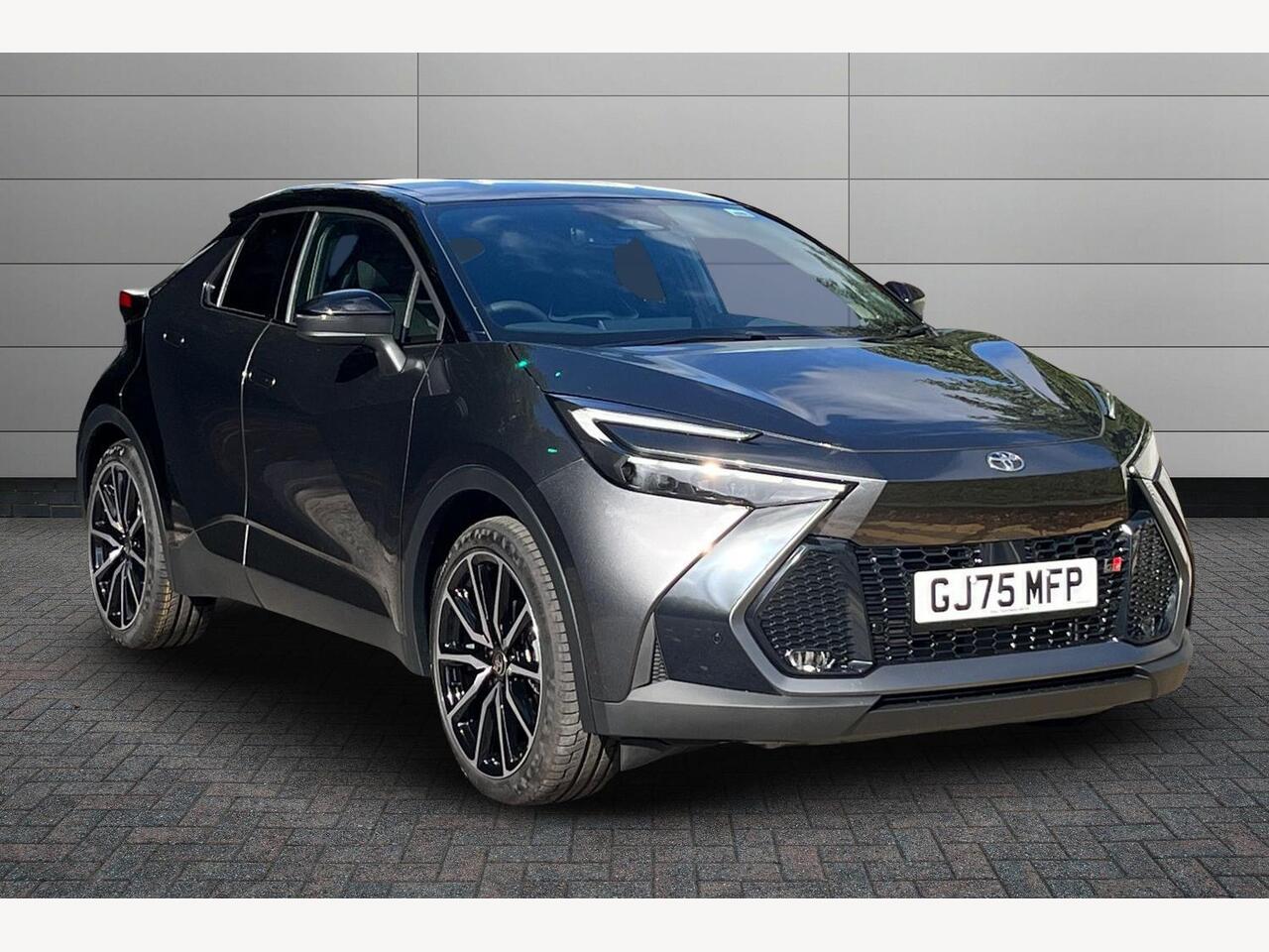 Main listing image - Toyota C-HR