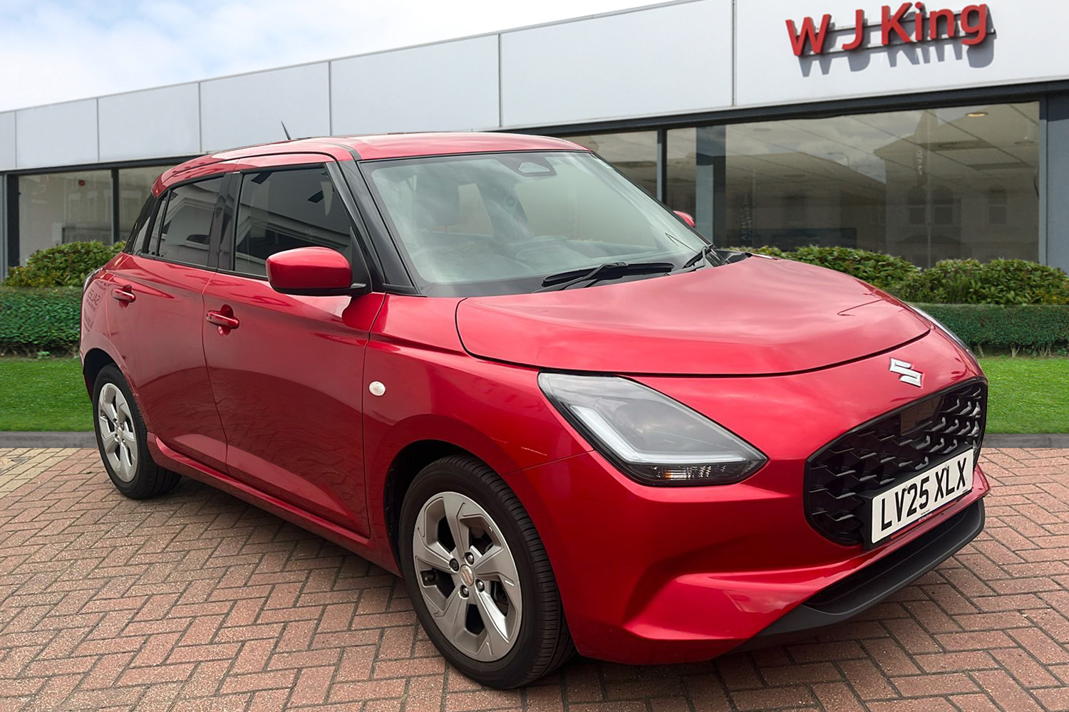 Main listing image - Suzuki Swift