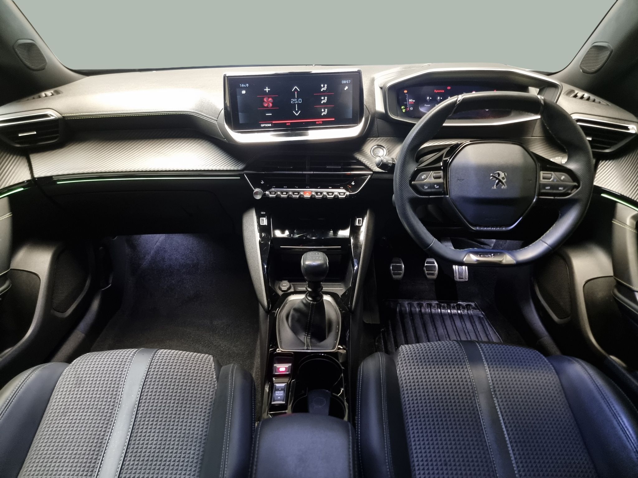 Main listing image - Peugeot 2008