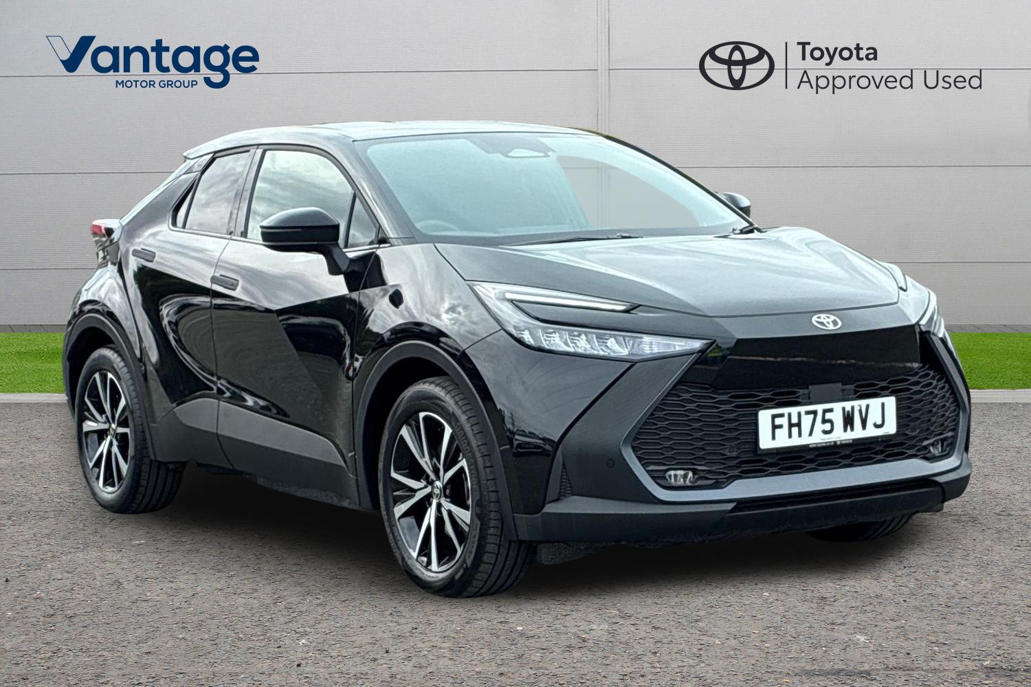 Main listing image - Toyota C-HR