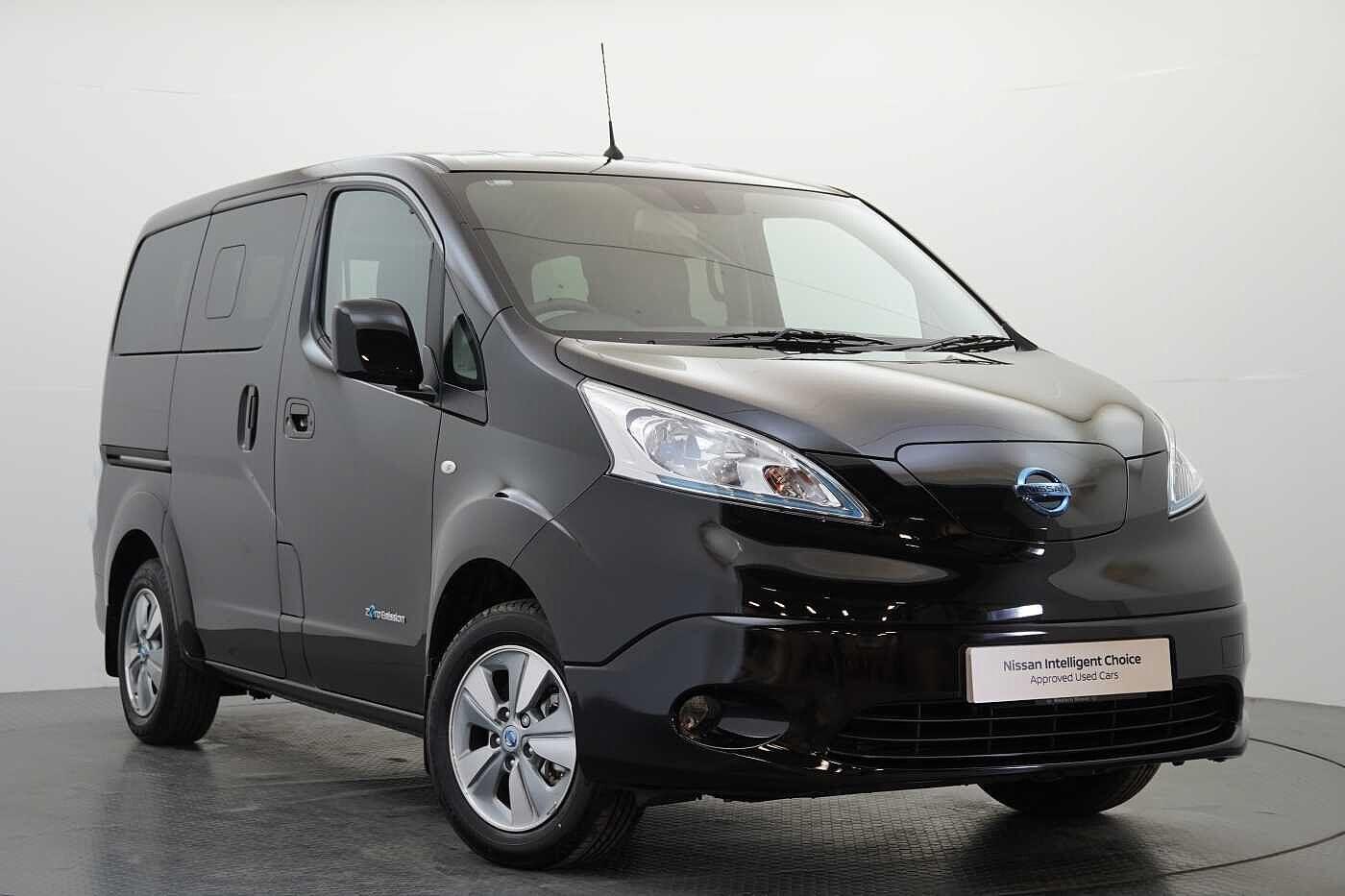 Main listing image - Nissan e-NV200