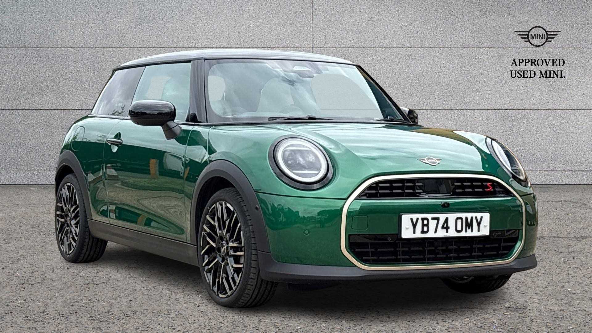Main listing image - MINI Hatchback