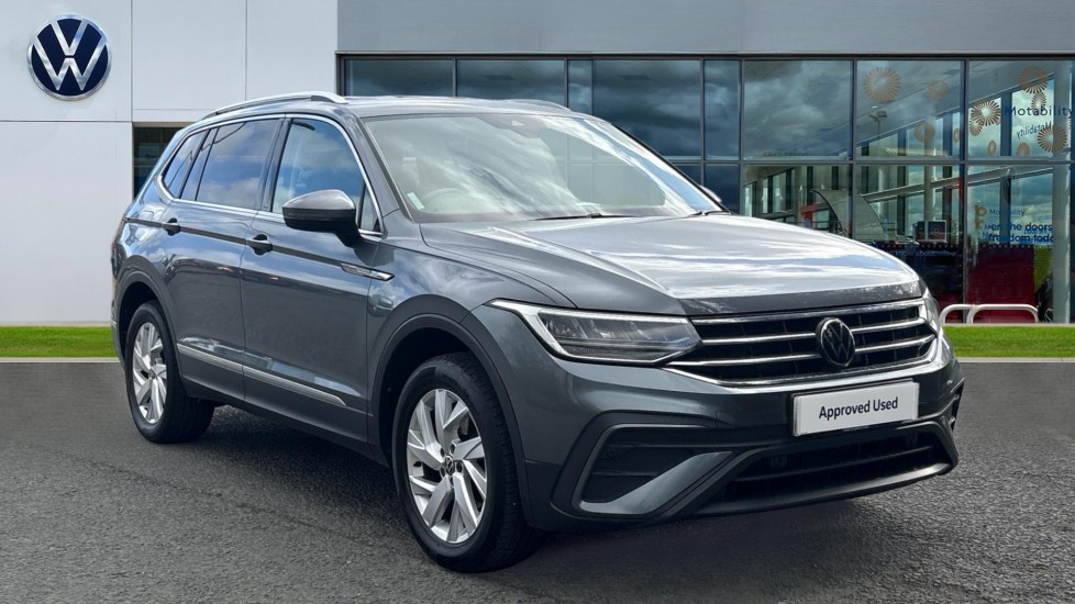 Main listing image - Volkswagen Tiguan Allspace