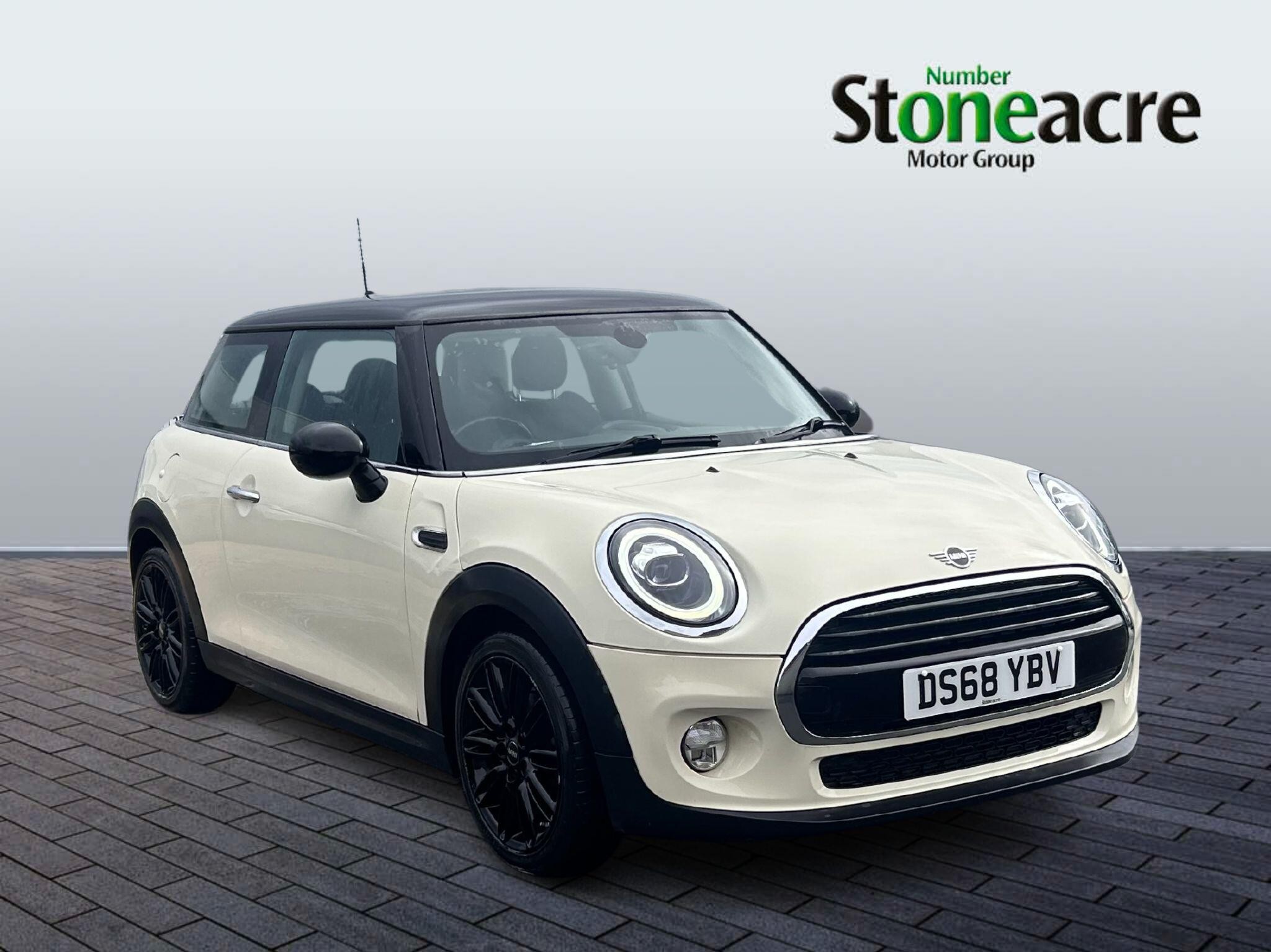 Main listing image - MINI Hatchback