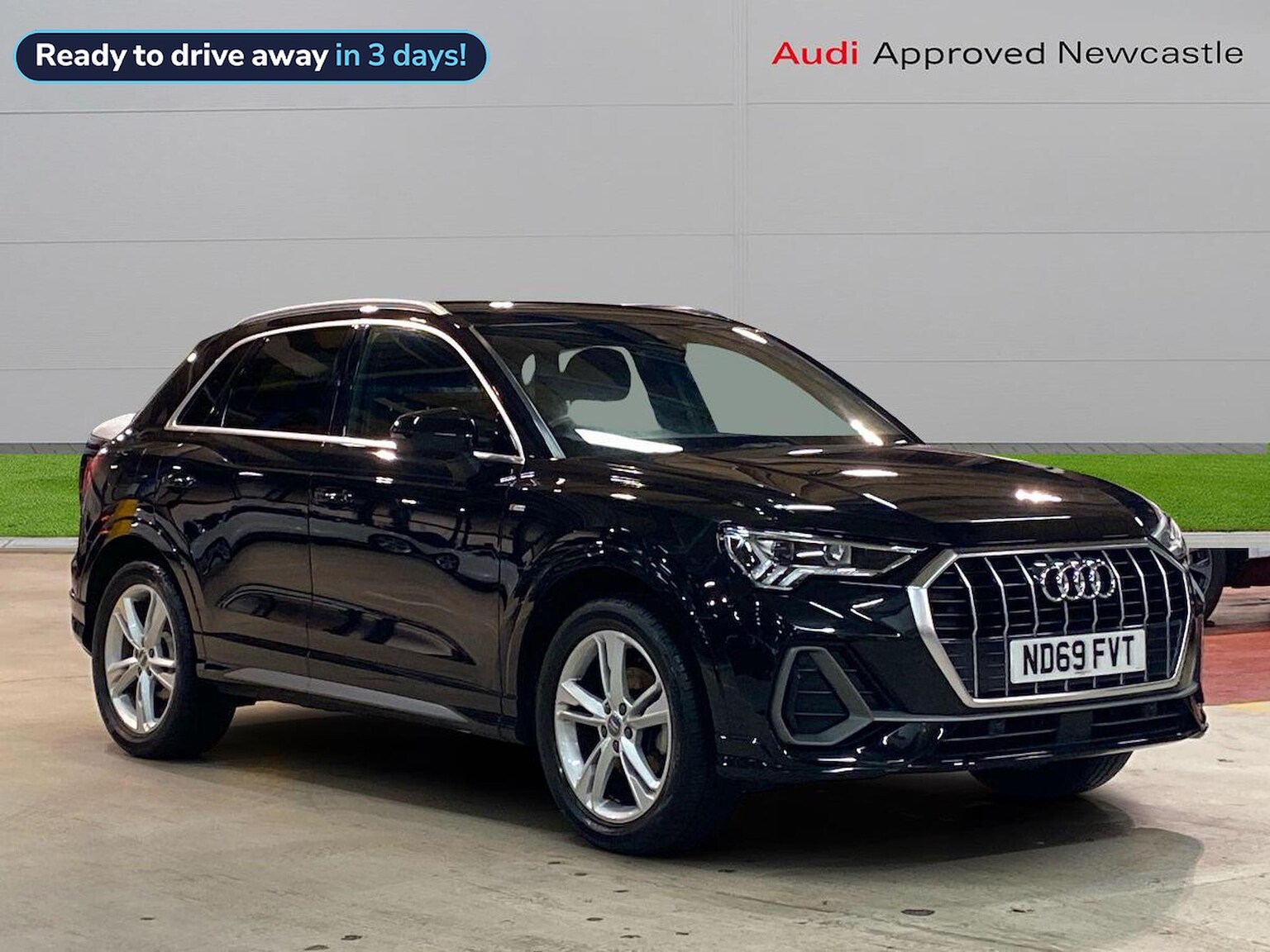 Main listing image - Audi Q3