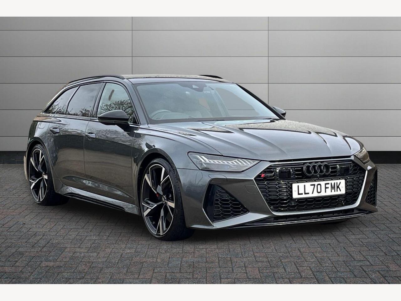 Main listing image - Audi RS6