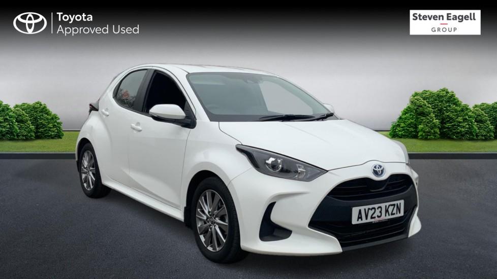 Main listing image - Toyota Yaris