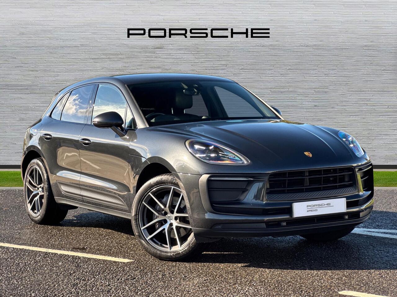 Main listing image - Porsche Macan