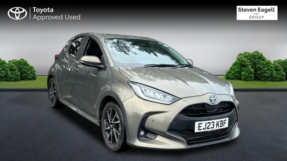 Main listing image - Toyota Yaris