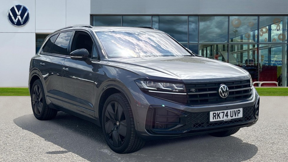 Main listing image - Volkswagen Touareg
