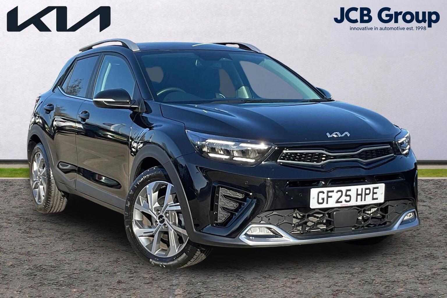 Main listing image - Kia Stonic