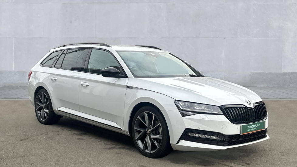 Main listing image - Skoda Superb Estate