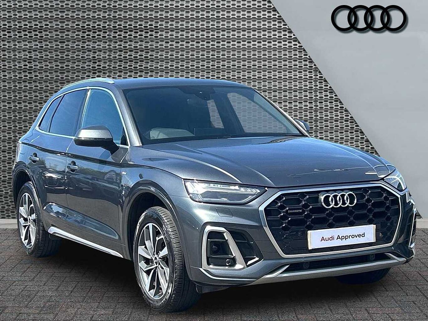 Main listing image - Audi Q5