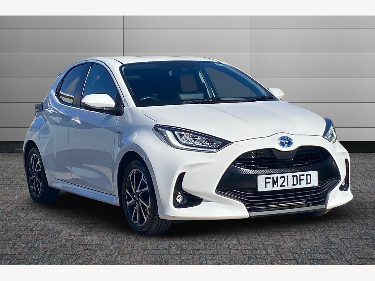 Main listing image - Toyota Yaris