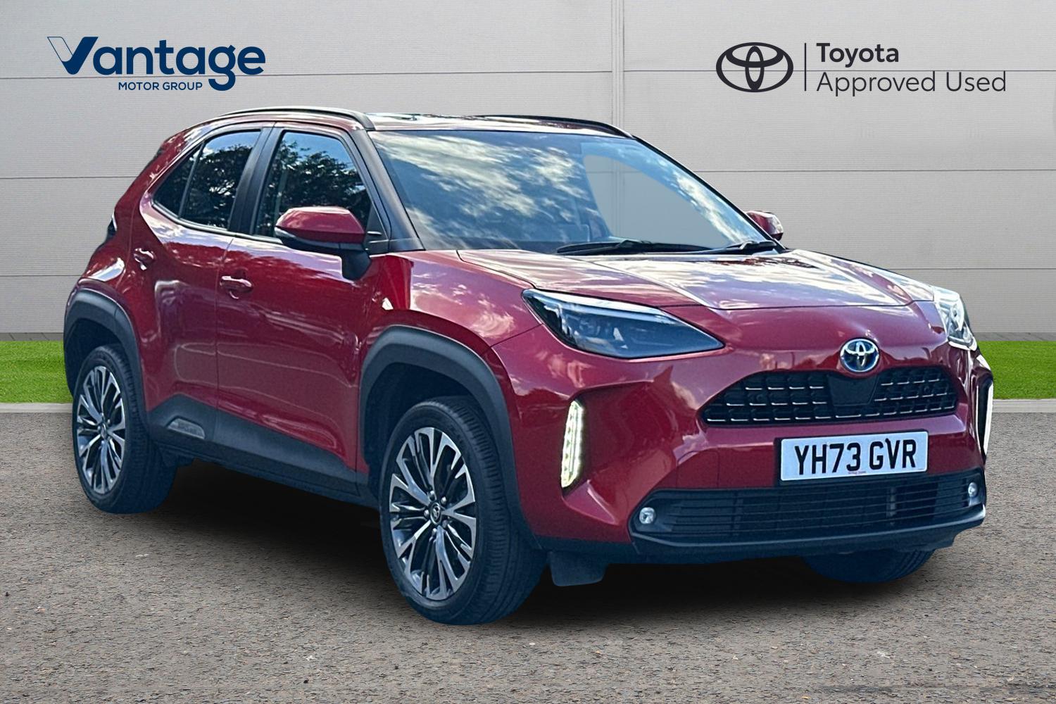 Main listing image - Toyota Yaris Cross