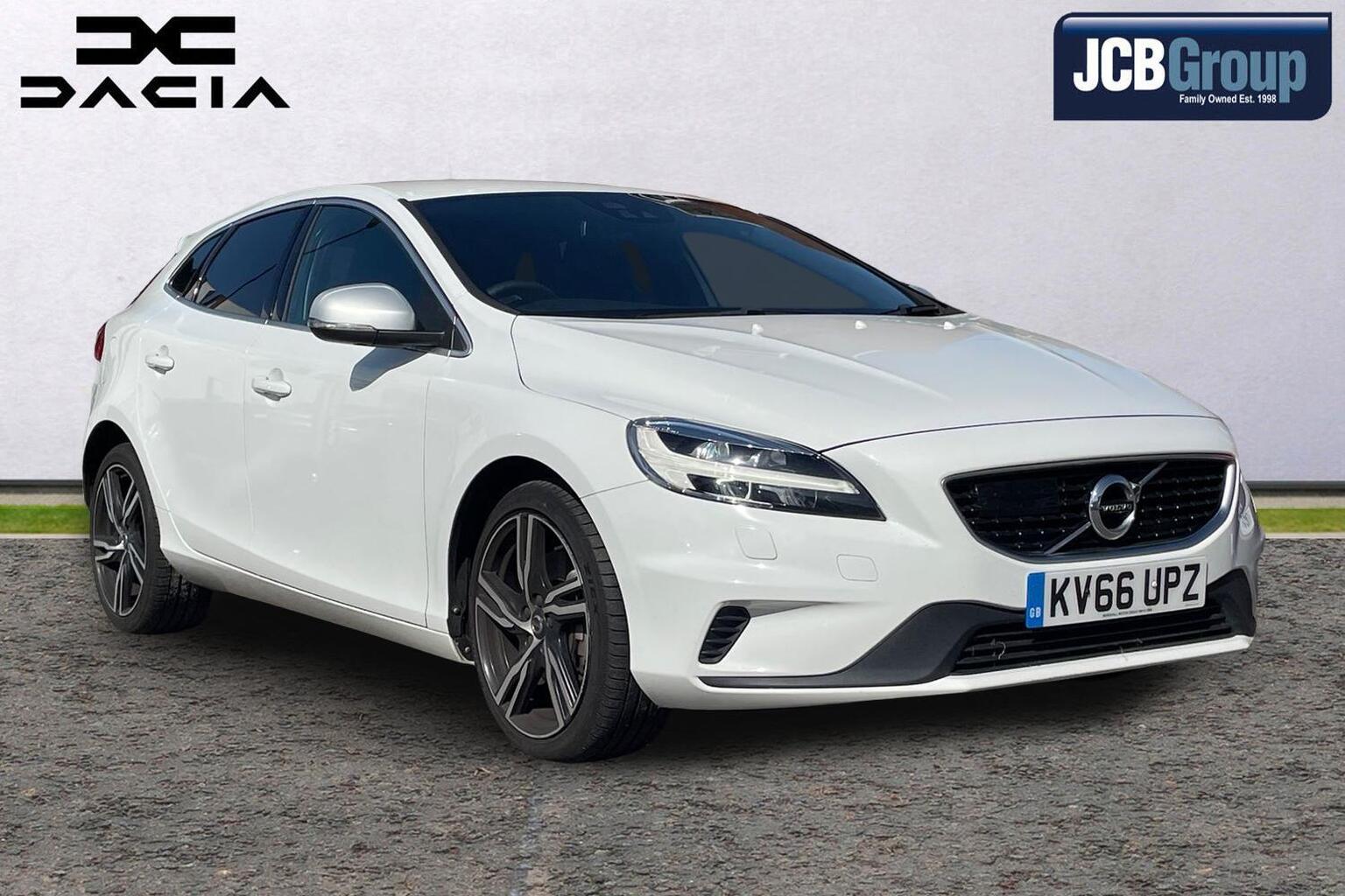 Main listing image - Volvo V40