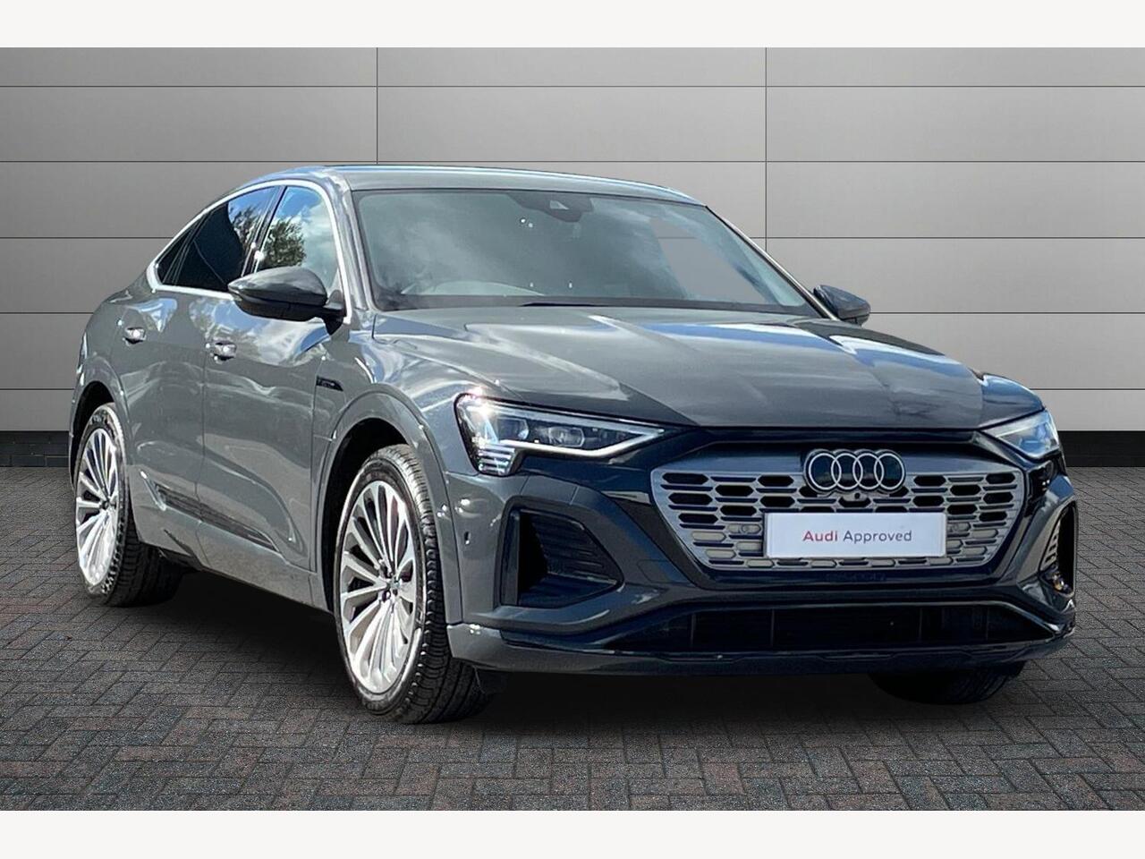Main listing image - Audi Q8